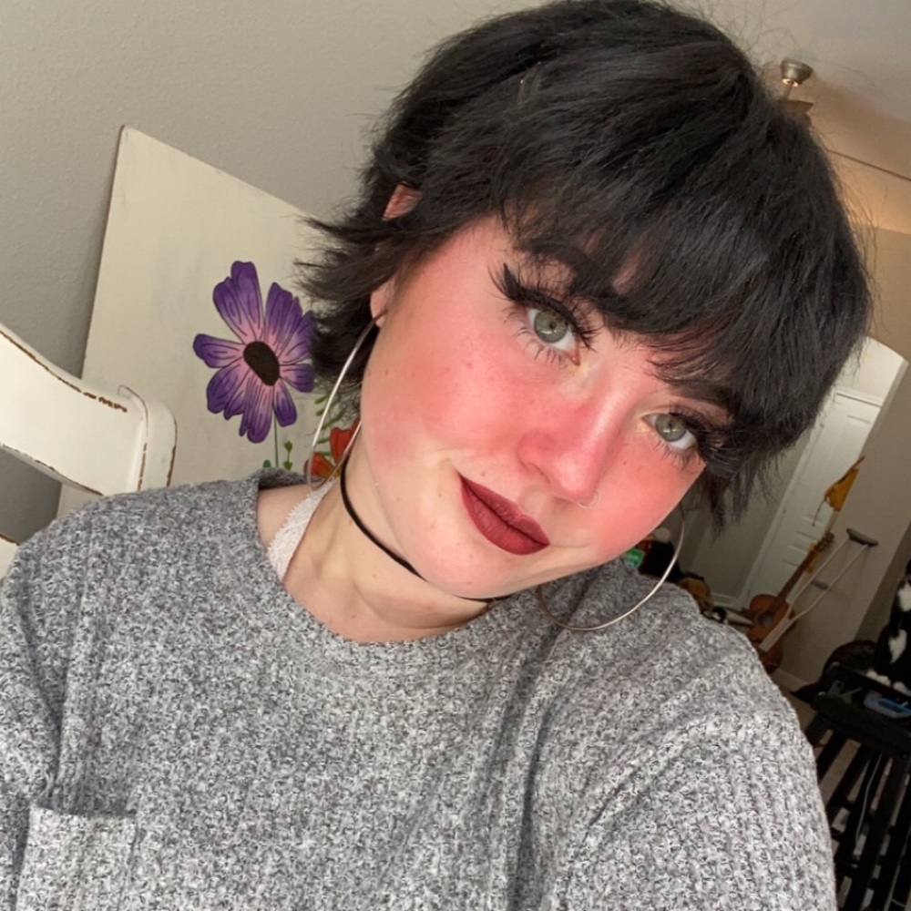 Meet your Posher, Isabel